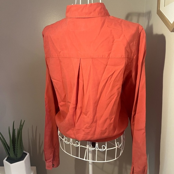 Thread and supply orange button down top size Small - Picture 4 of 4